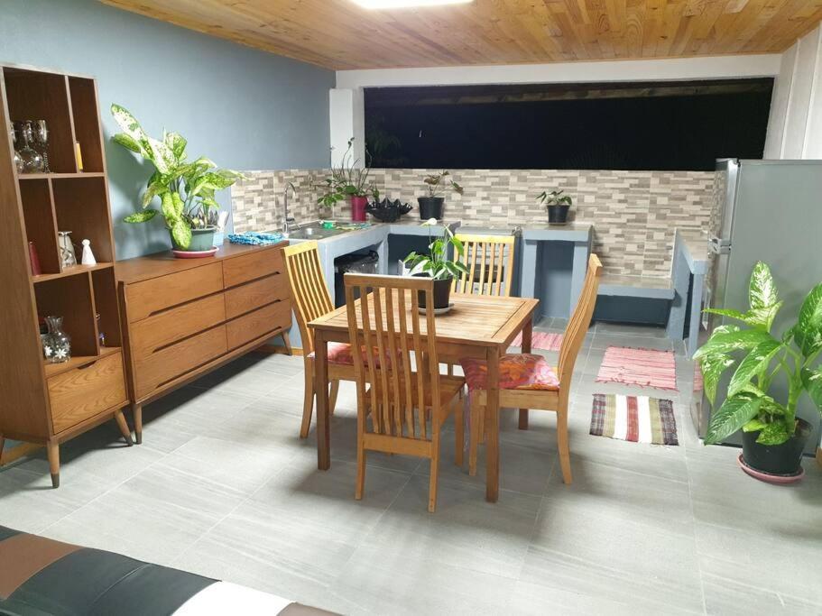 Ohana Location Ravissant Appart Spacieux Parking Gratuit A Uturoa Apartment ภายนอก รูปภาพ